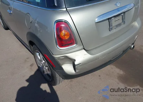 2008 Mini Cooper z USA, uszkodzony, nr VIN WMWMF33538TT67233